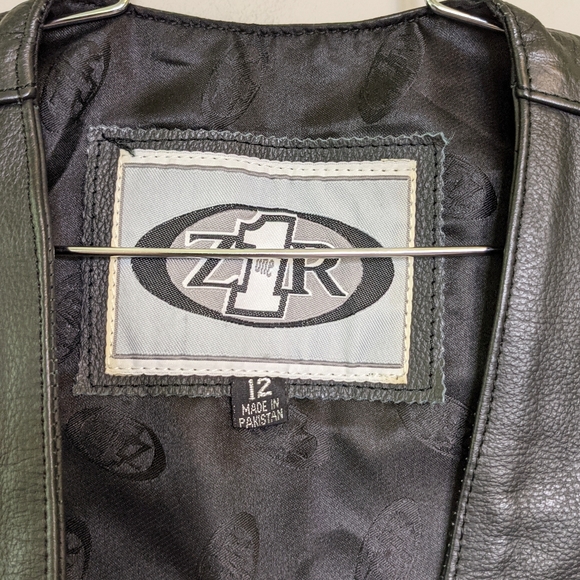 Vintage Z1R Pebbled Leather Moto Vest - Picture 6 of 9